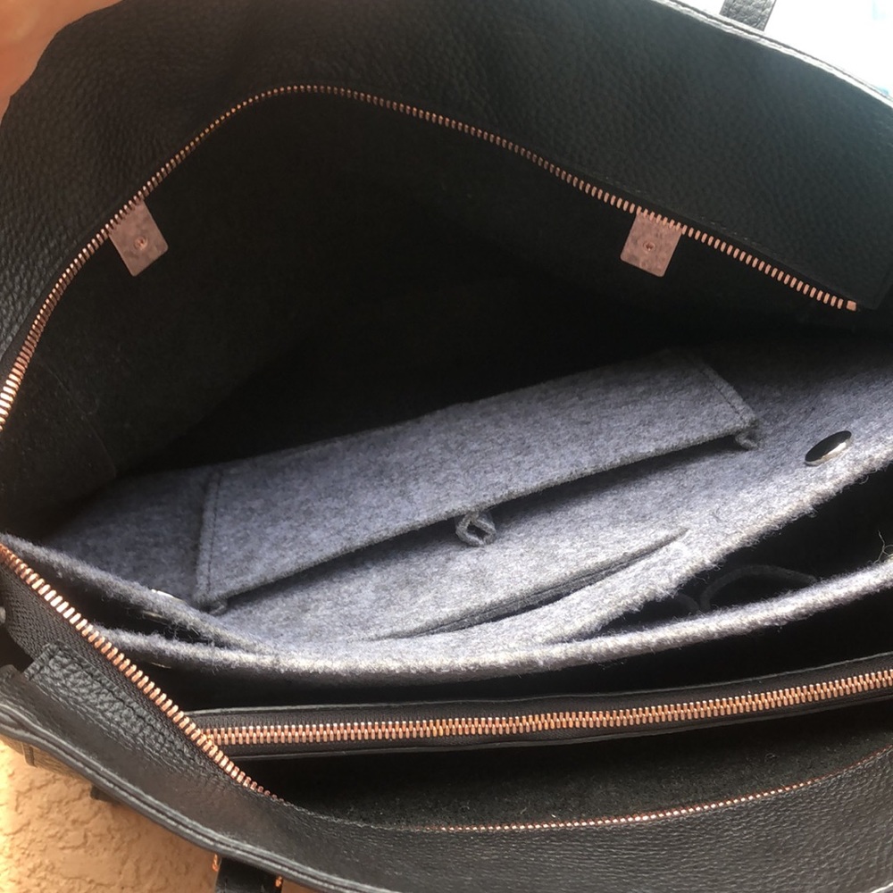 Ted Baker Sarahh Leather Shopper + Large Leather Pouch/Clutch in Black - Picture 9 of 16